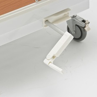 Кровать медицинская  2-х секционная с механическим приводом напрокат